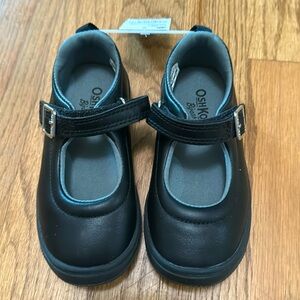 OshKosh B’gosh black Mary Jane shoes 8